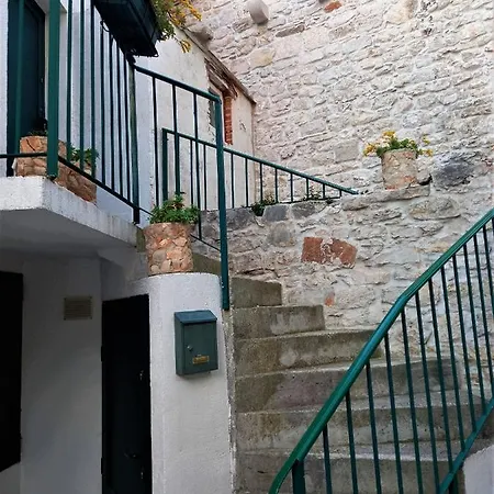 Megi In Historical Core Apartamento Supetar