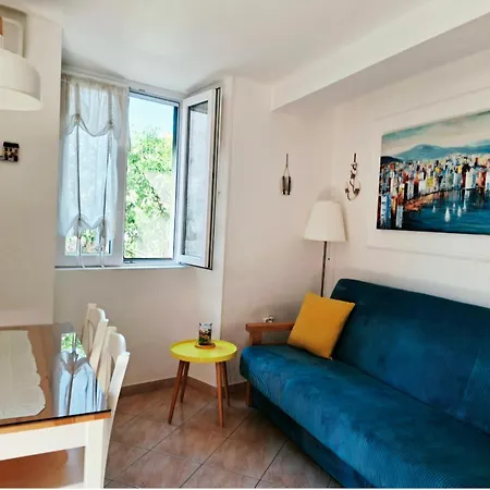 Apartament Megi In Historical Core