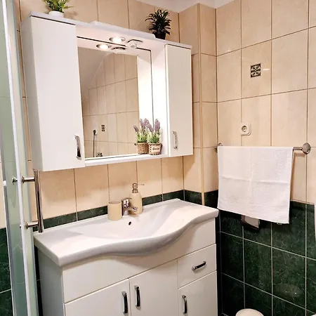 Megi In Historical Core דירה סופטאר