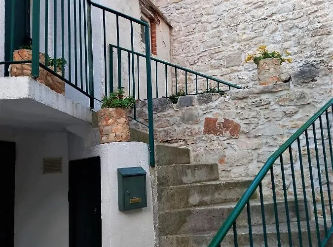 Megi In Historical Core Apartamento Supetar