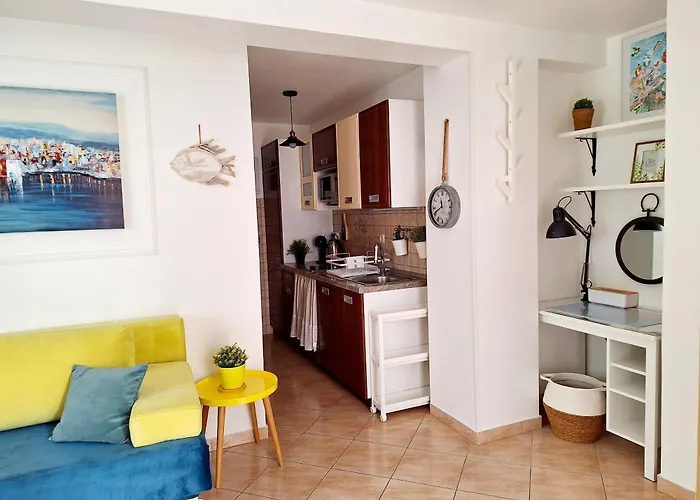 Megi In Historical Core Apartamento *